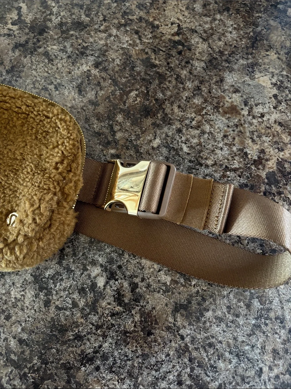 lululemon athletica Sherpa Fanny Pack in Caramel Brown